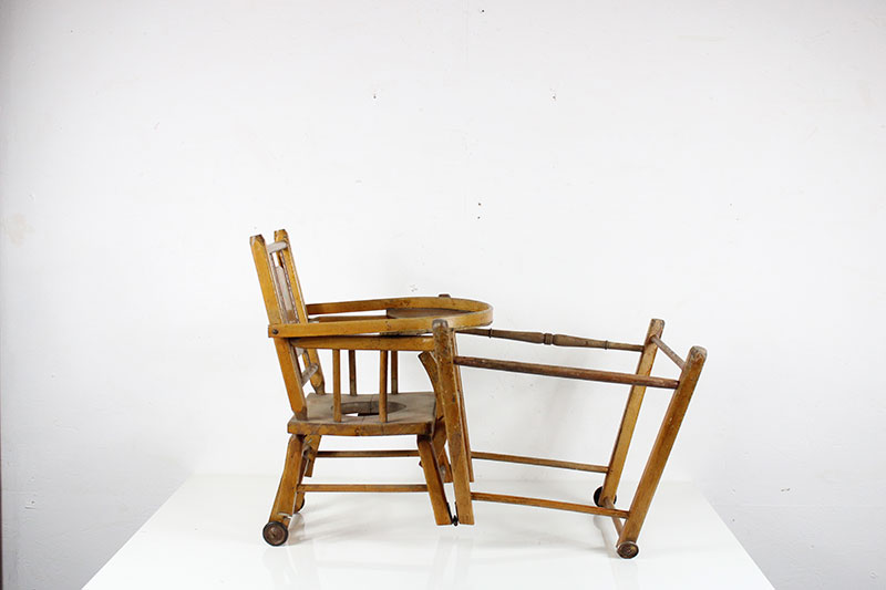 Chaises enfant en bois et formica