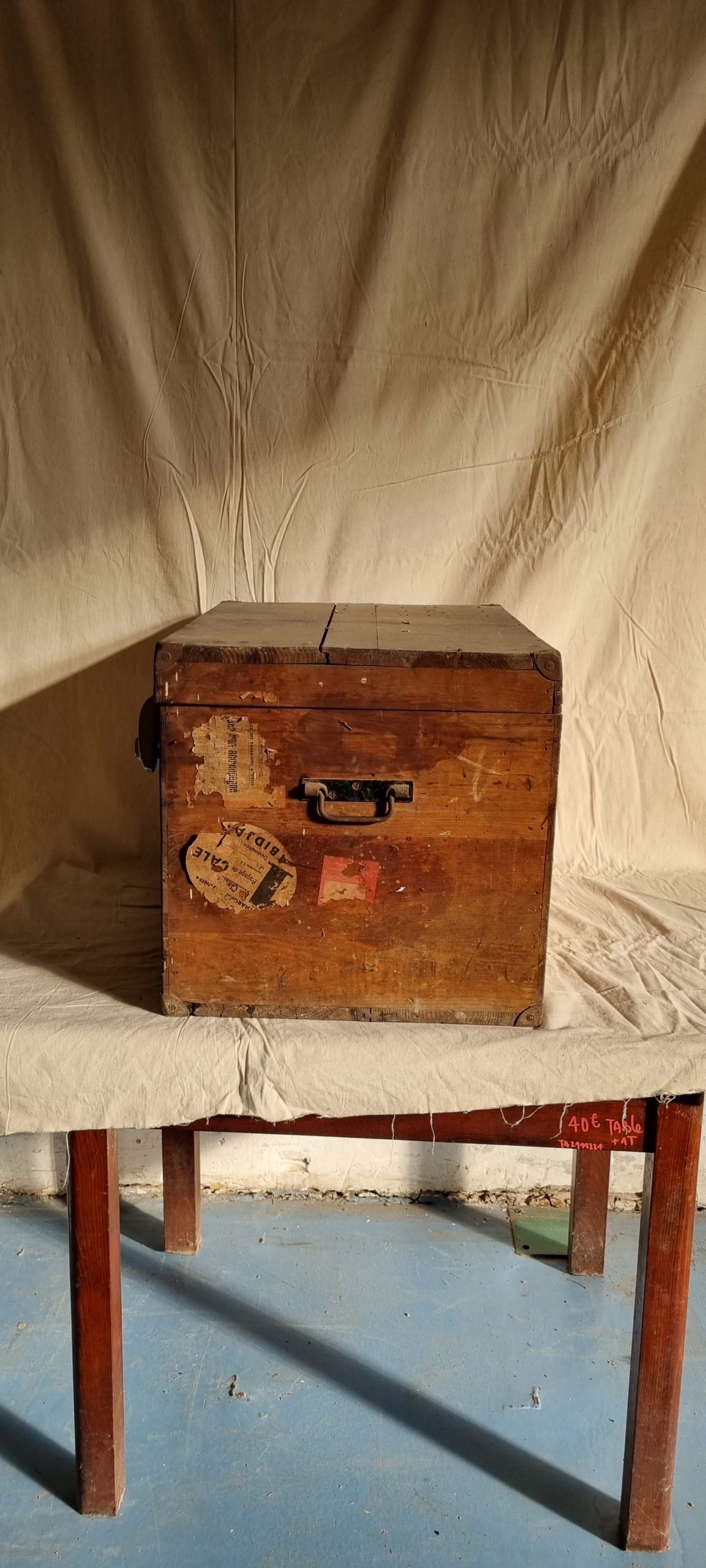 Armoire de pharmacie en bois - Ma valise en carton