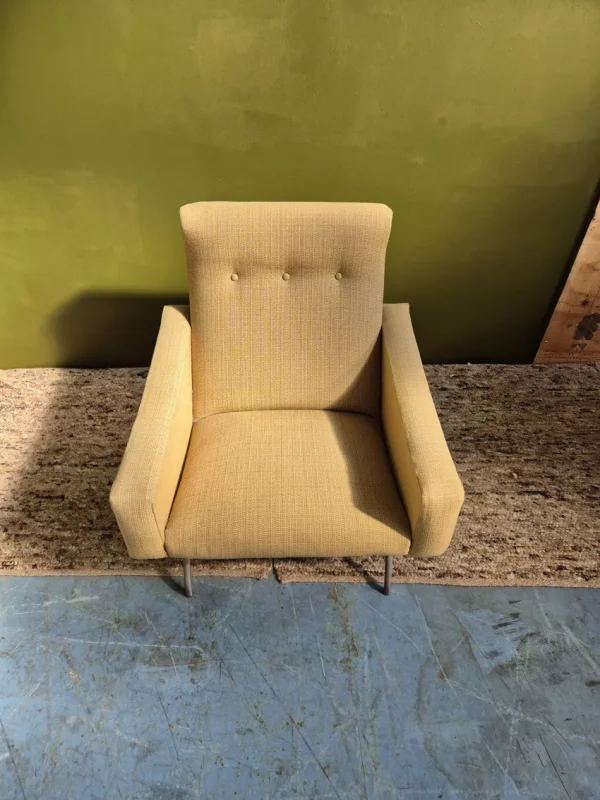 Fauteuil Galion designé par Gilbert Steiner en 1950. – Image 2