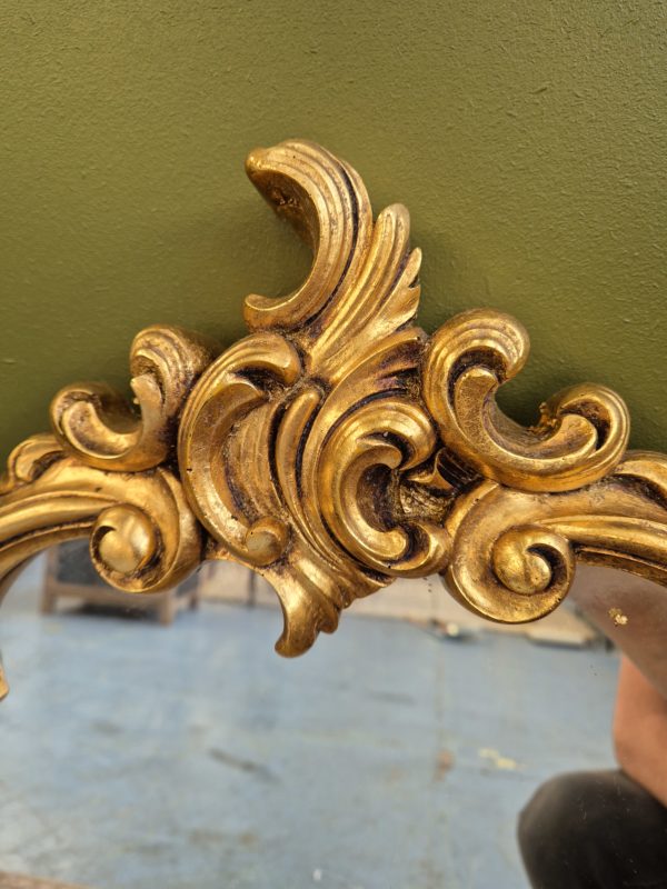 Miroir doré à la feuille avec sa console – Image 6