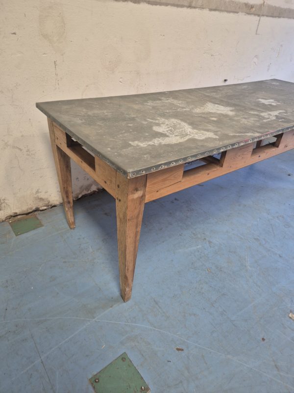 Table 10 personnes – Image 7