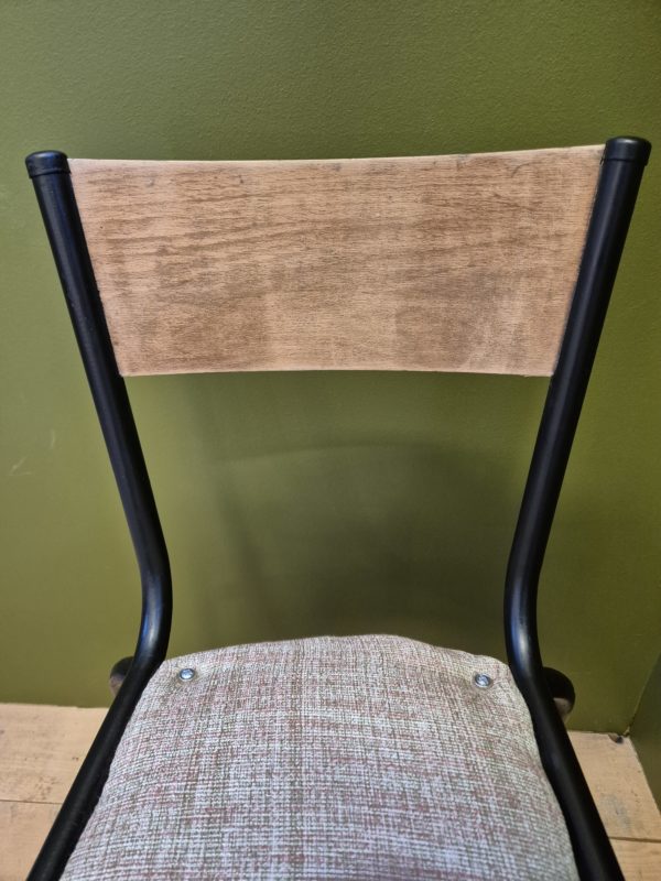RE Chaise – Image 6
