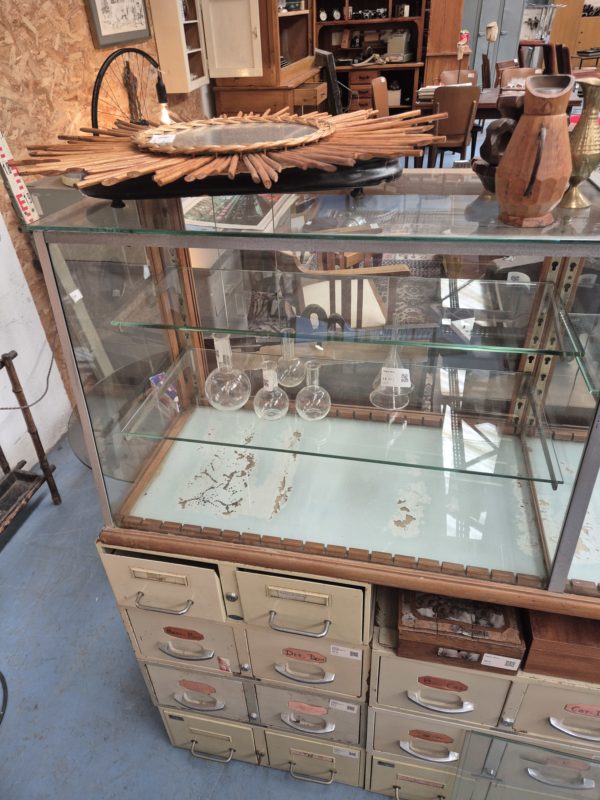 Vitrine – Image 3