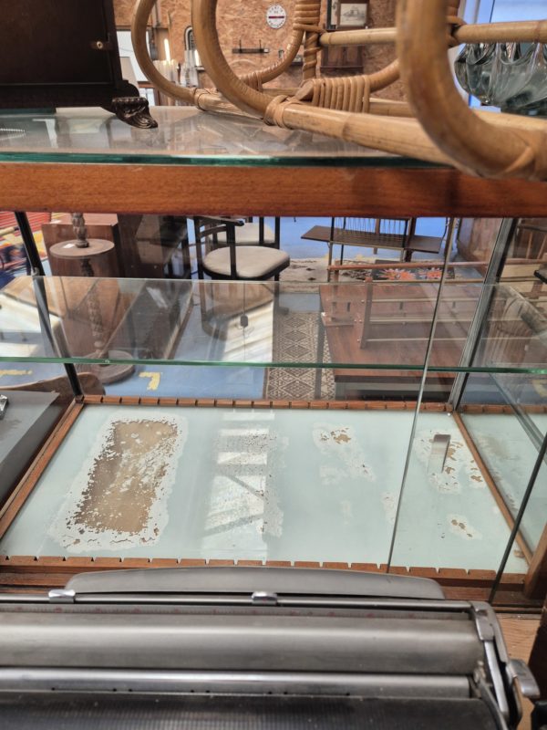 Vitrine – Image 5