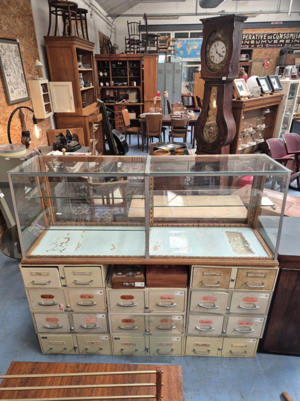 Vitrine – Image 7