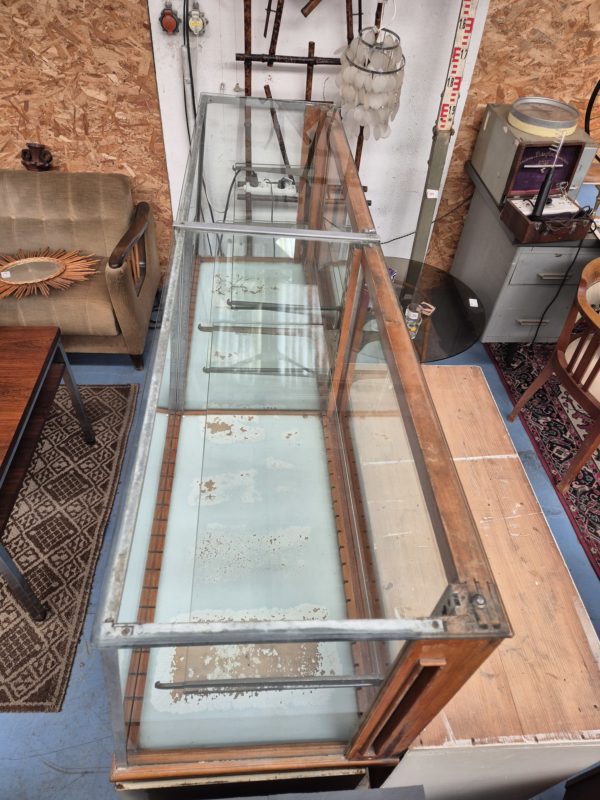 Vitrine – Image 16