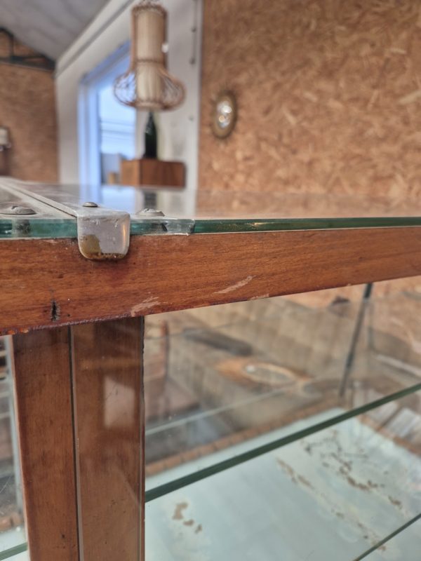 Vitrine – Image 19