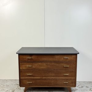 Commode