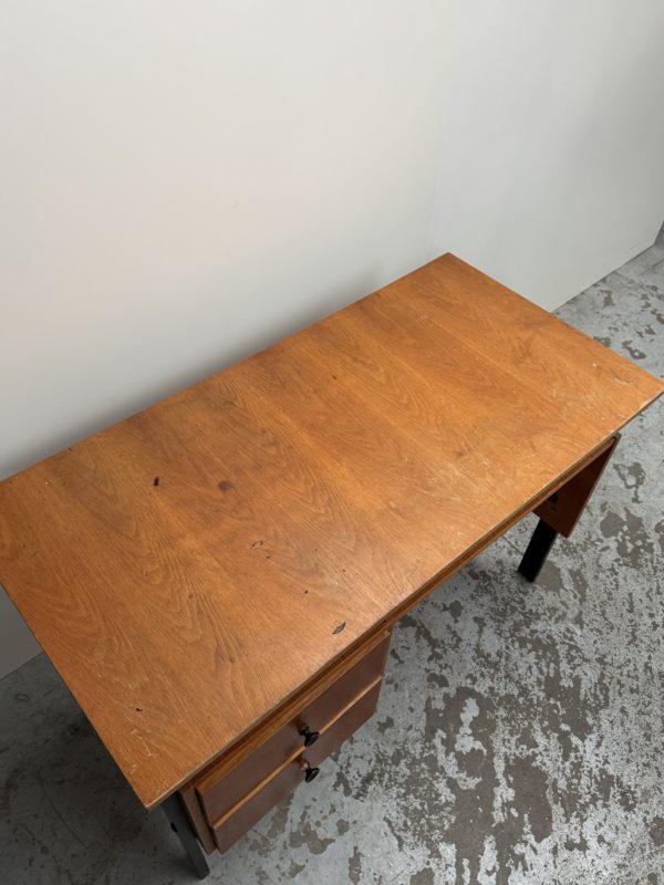 Bureau – Image 5
