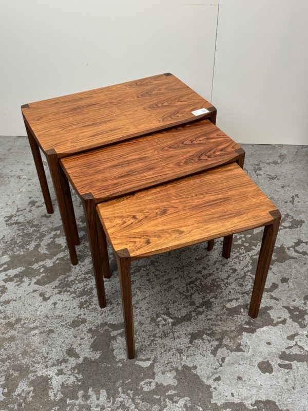 Tables gigognes – Image 2