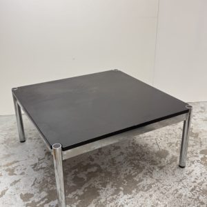 Table USM
