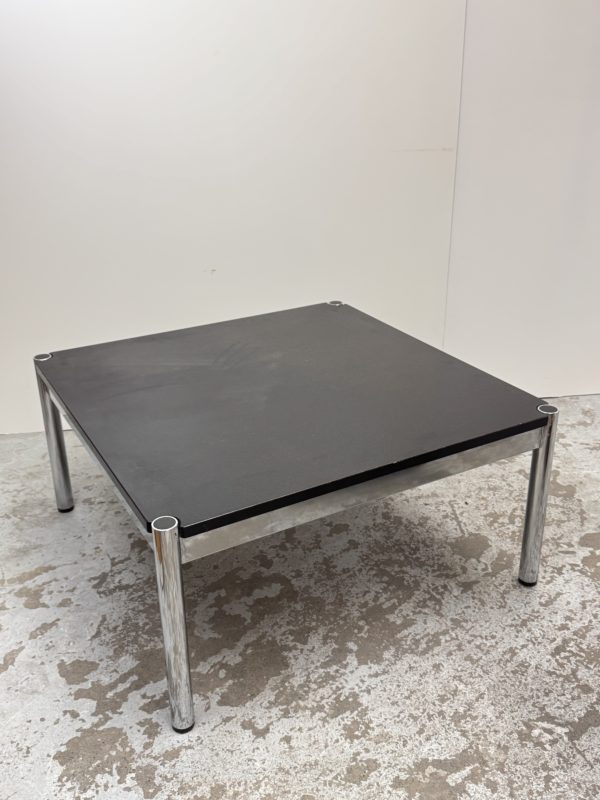 Table USM