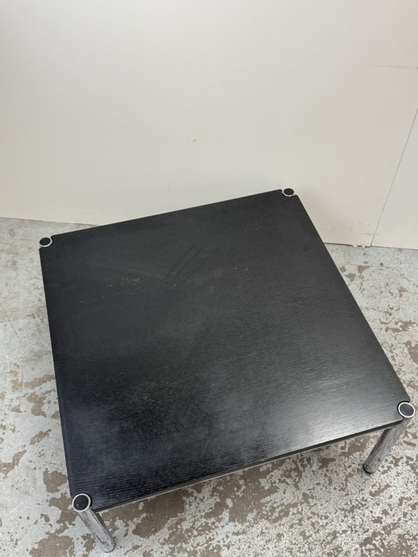 Table USM – Image 2