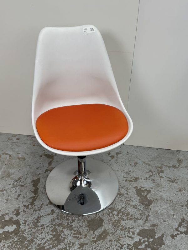 Chaise Tulipe – Image 4