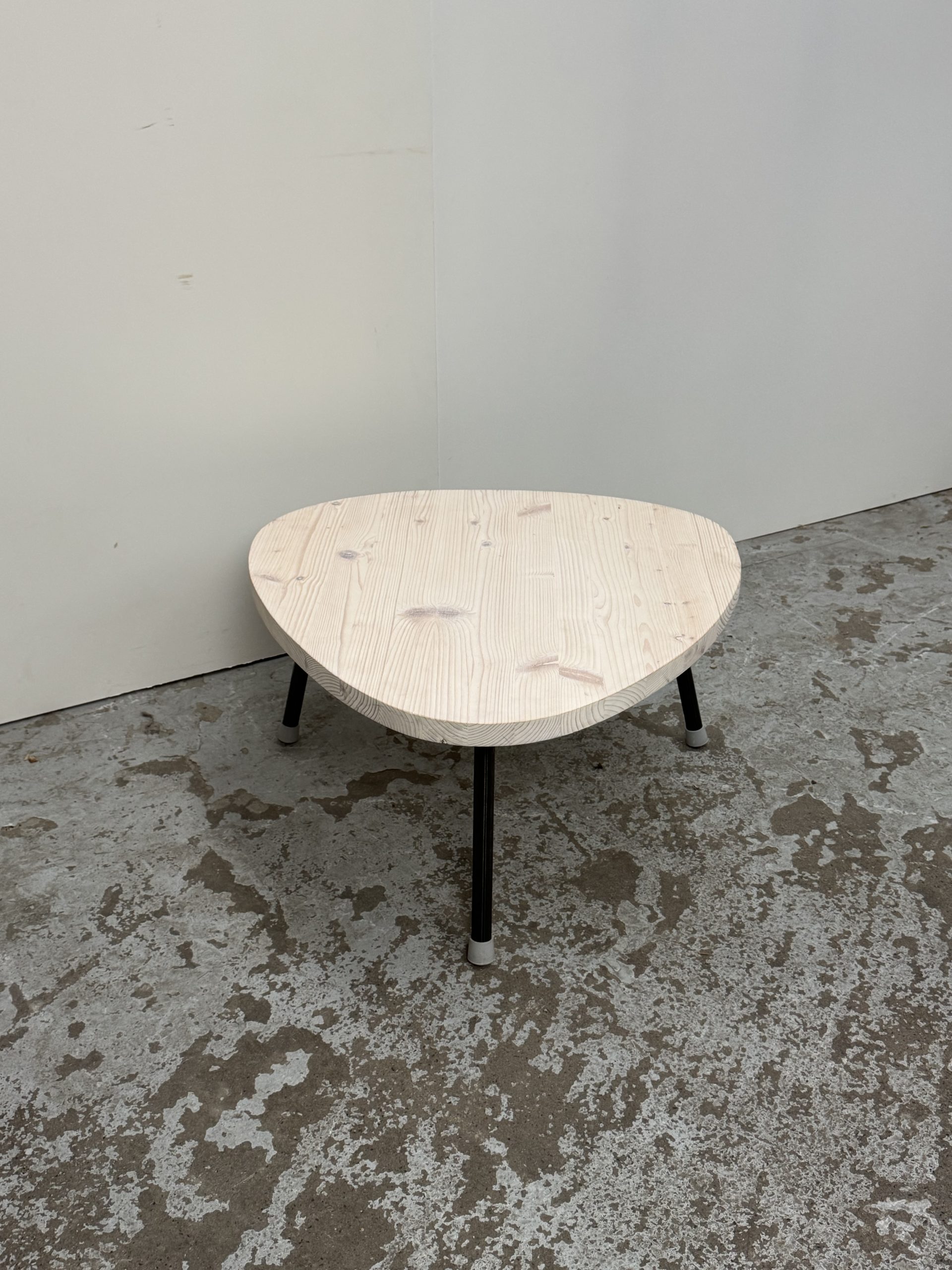 Table tripode RE