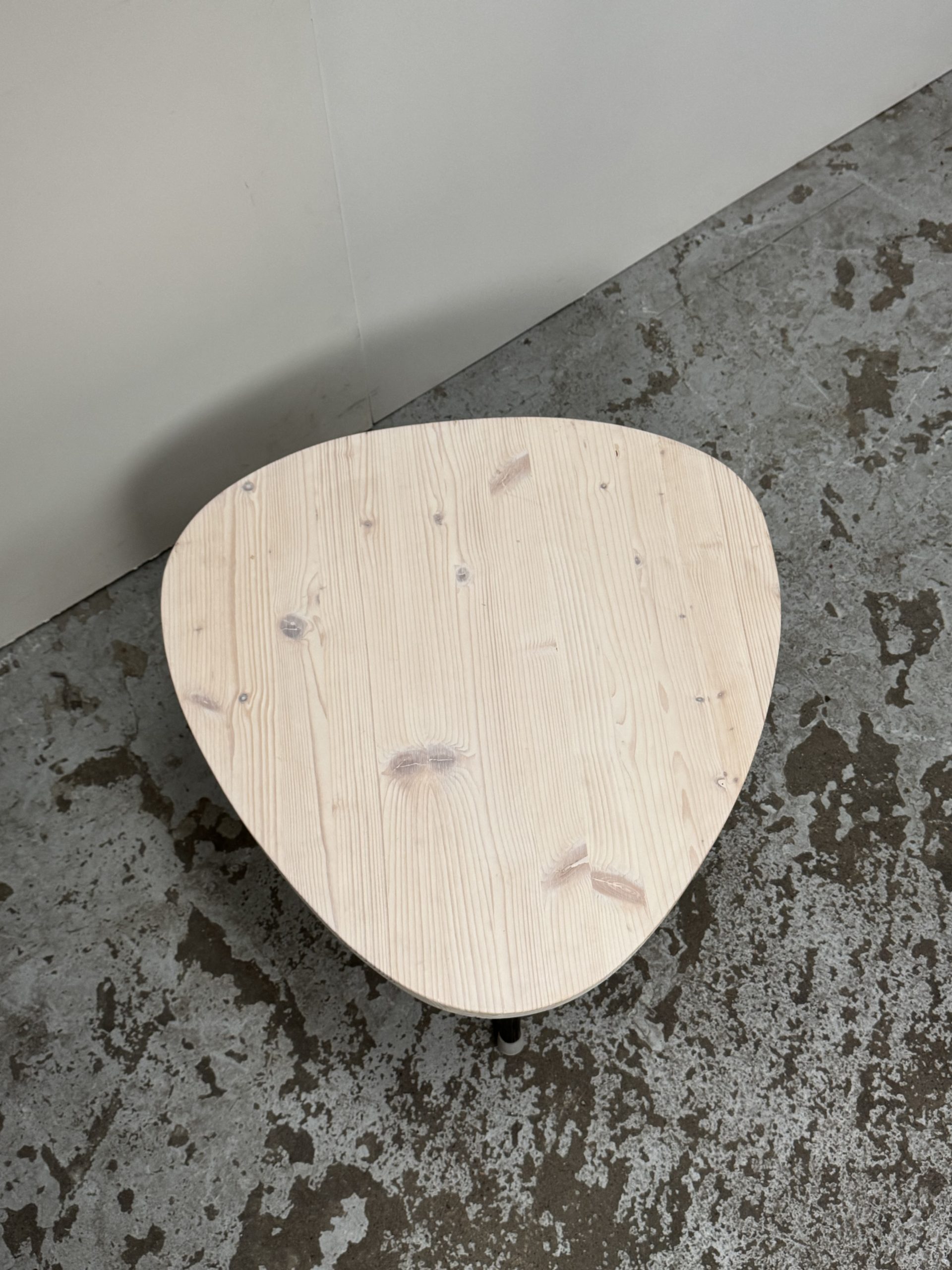 Table tripode RE – Image 2