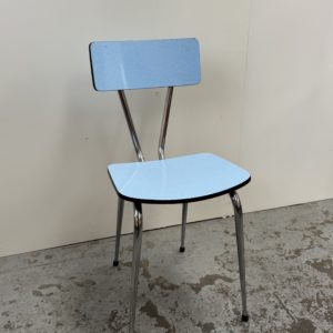 Chaise en formica