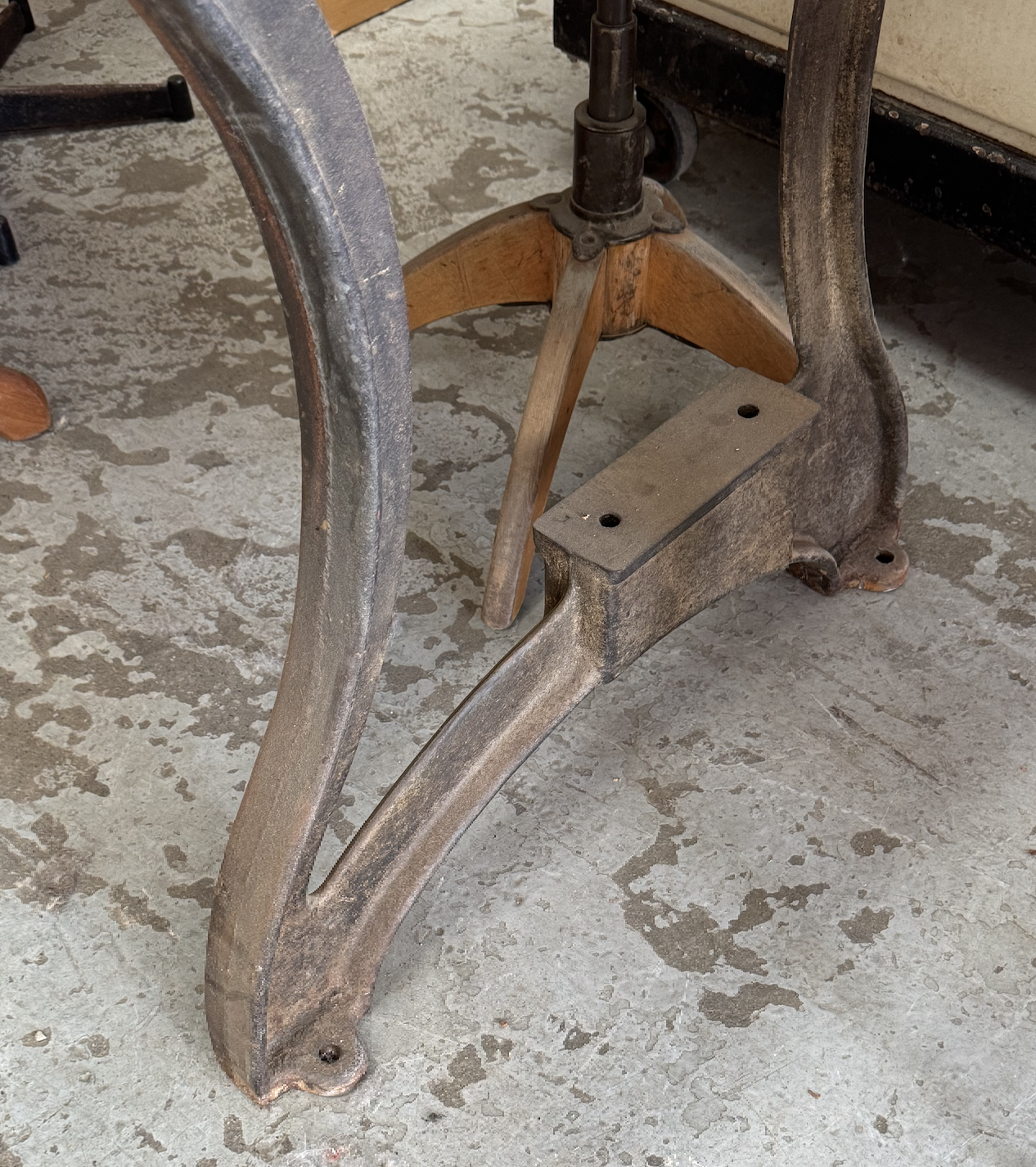 Table en bois – Image 4