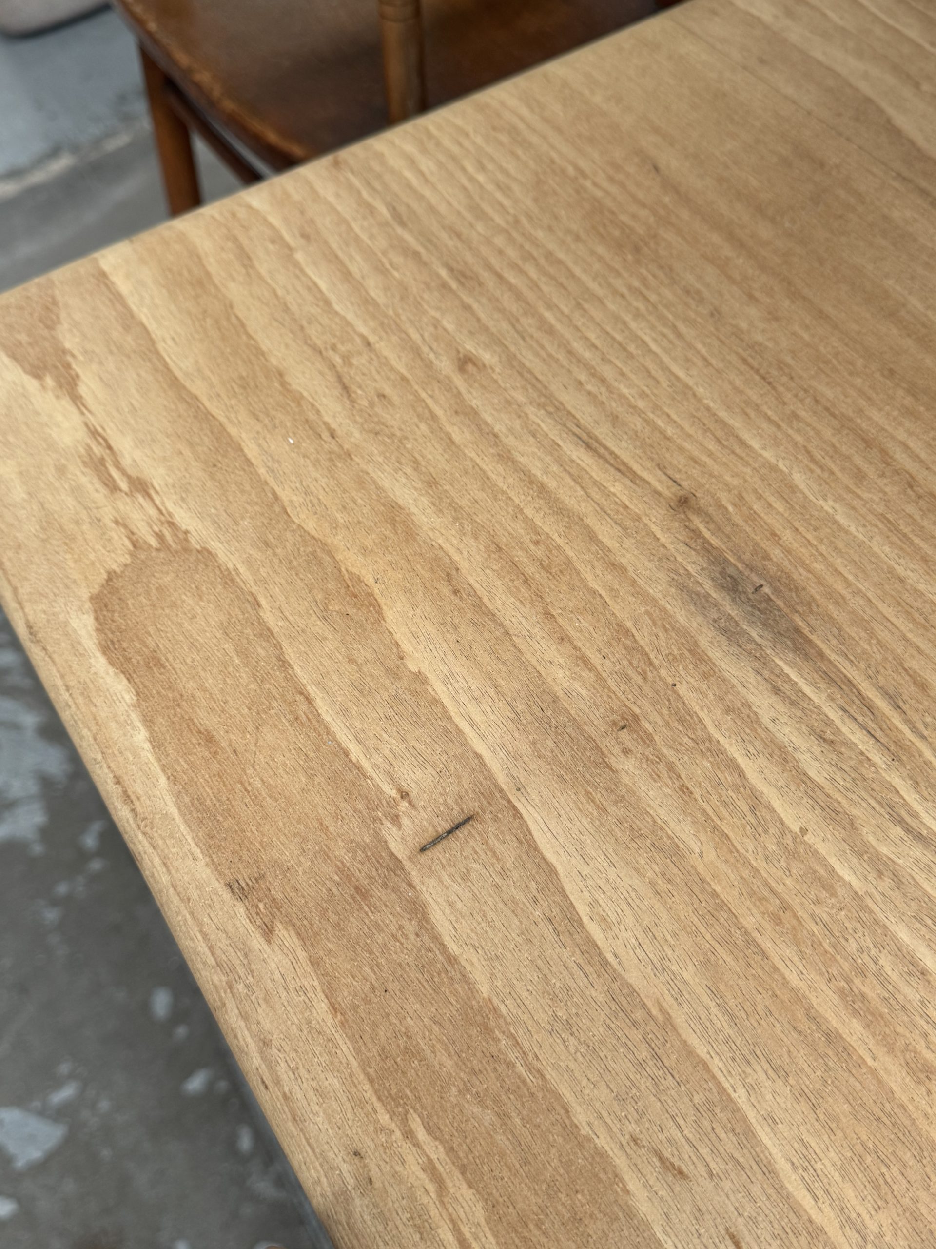 Table en bois – Image 2