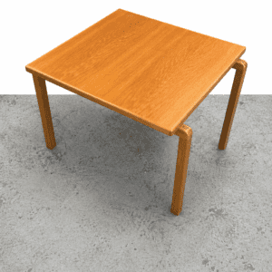 Table Alvar Aalto