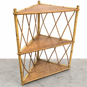 Etagère en rotin