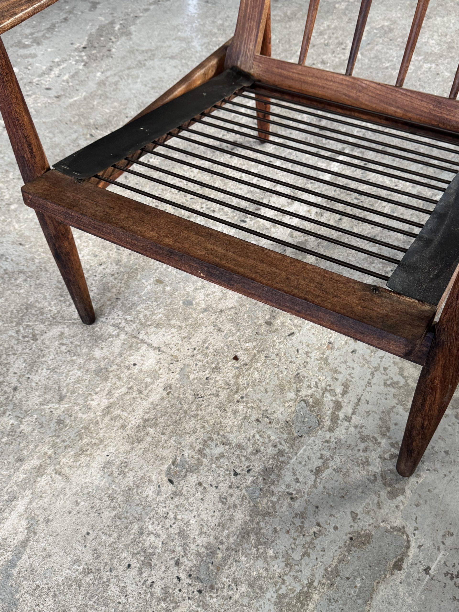 Fauteuil en bois – Image 6