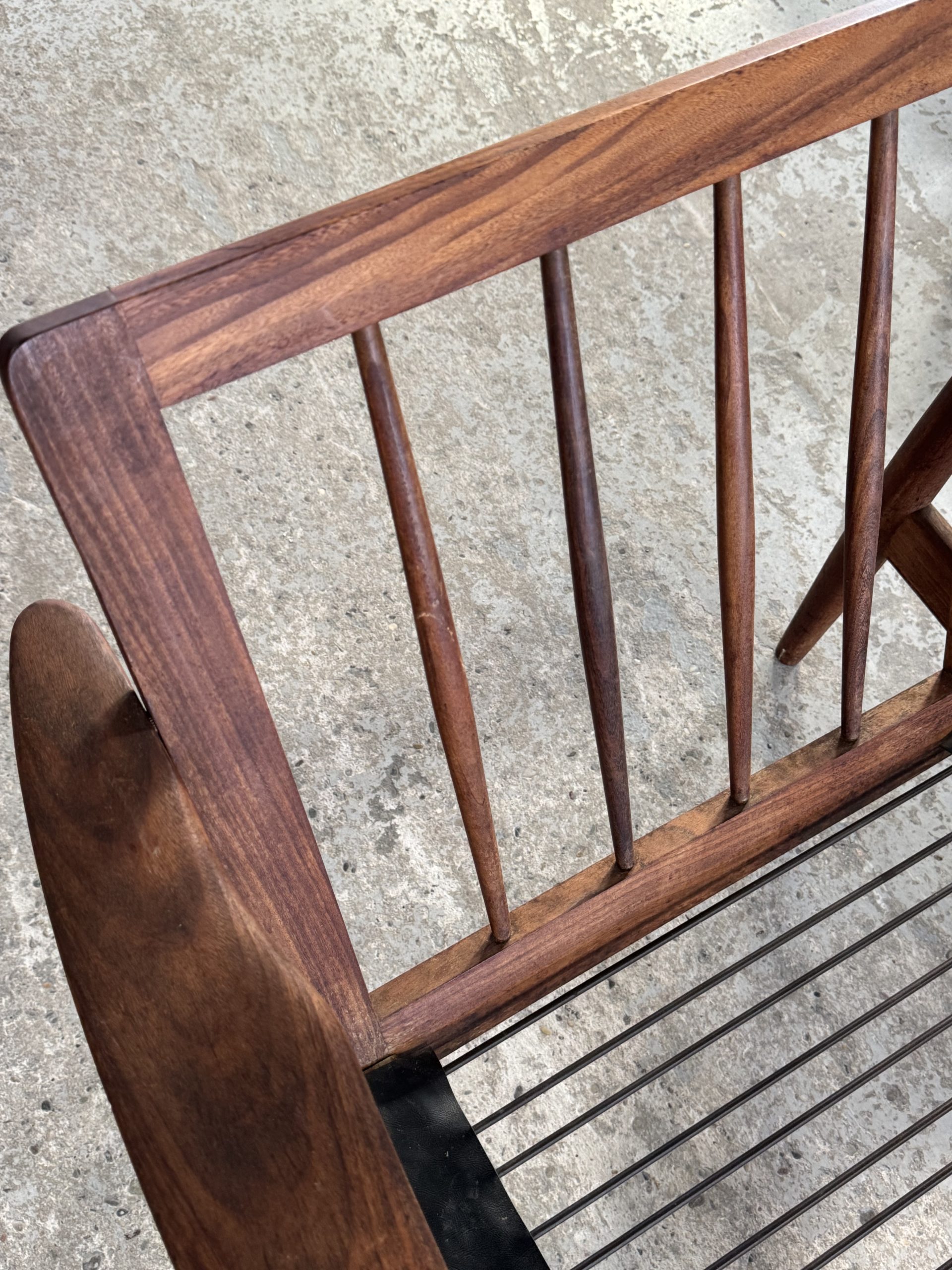 Fauteuil en bois – Image 7