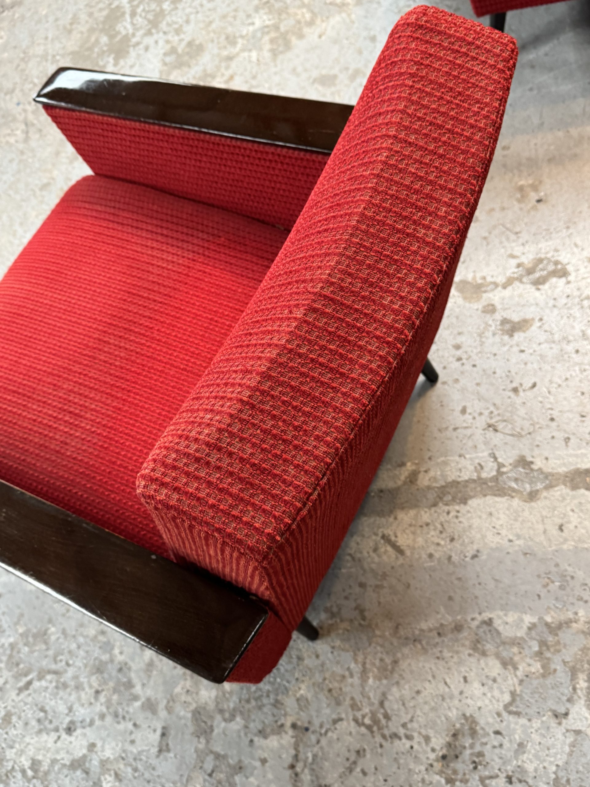 Fauteuil rouge – Image 4