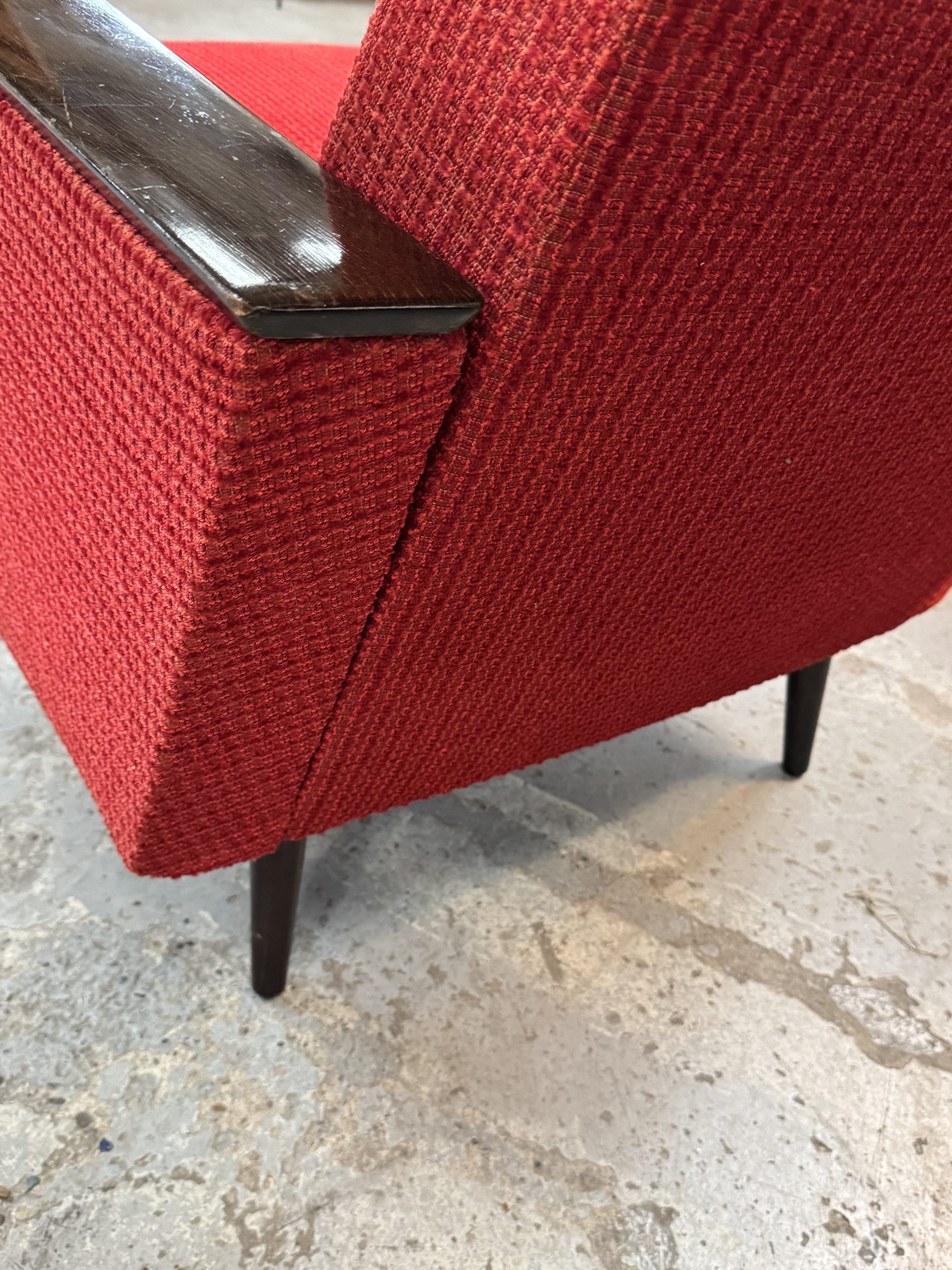 Fauteuil rouge – Image 5