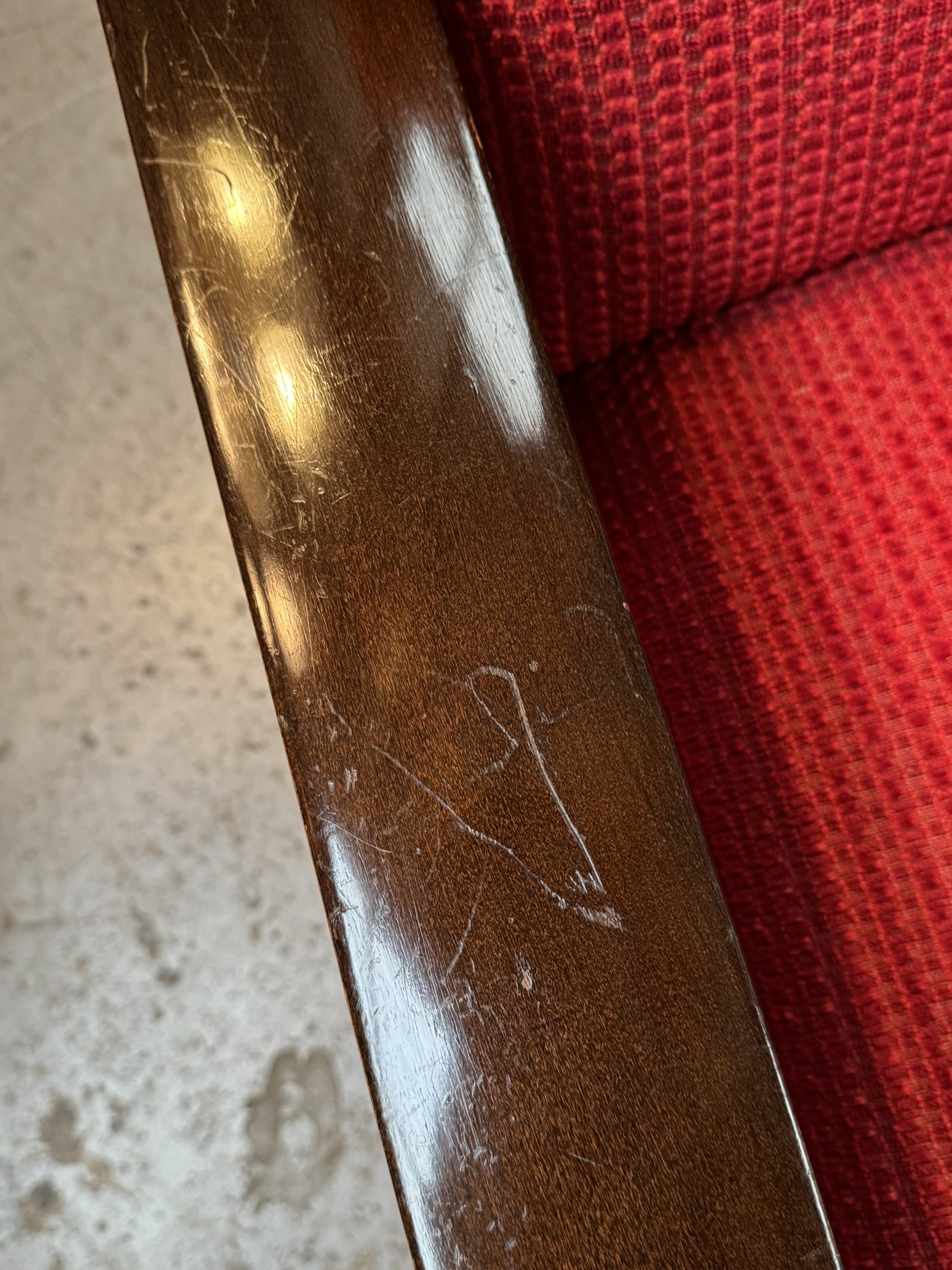 Fauteuil rouge – Image 10
