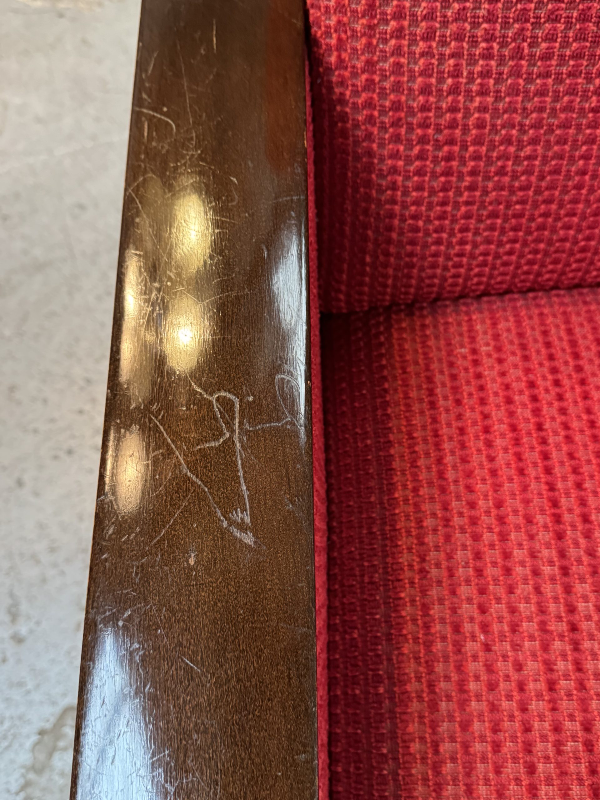 Fauteuil rouge – Image 17