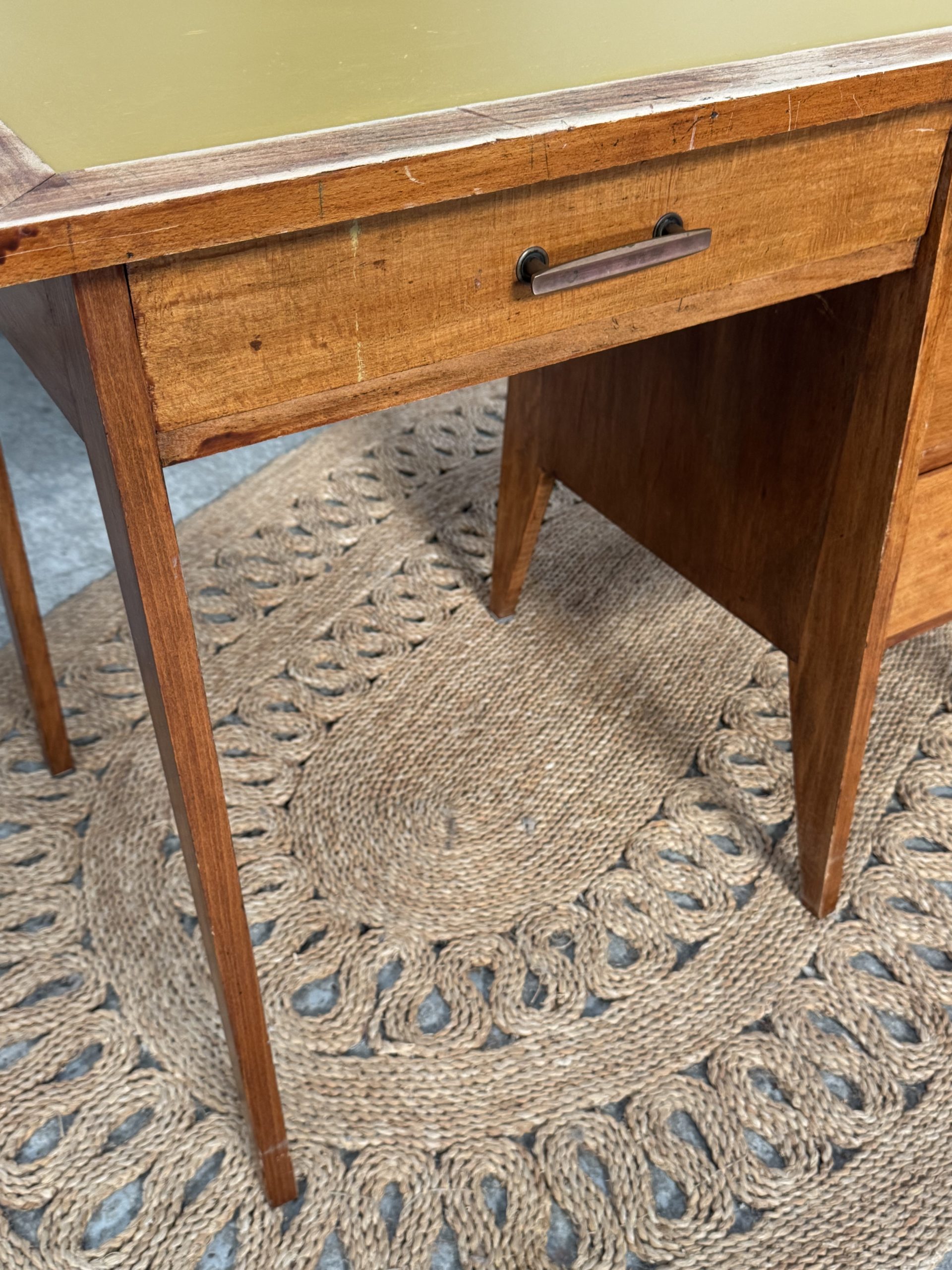 Bureau – Image 3