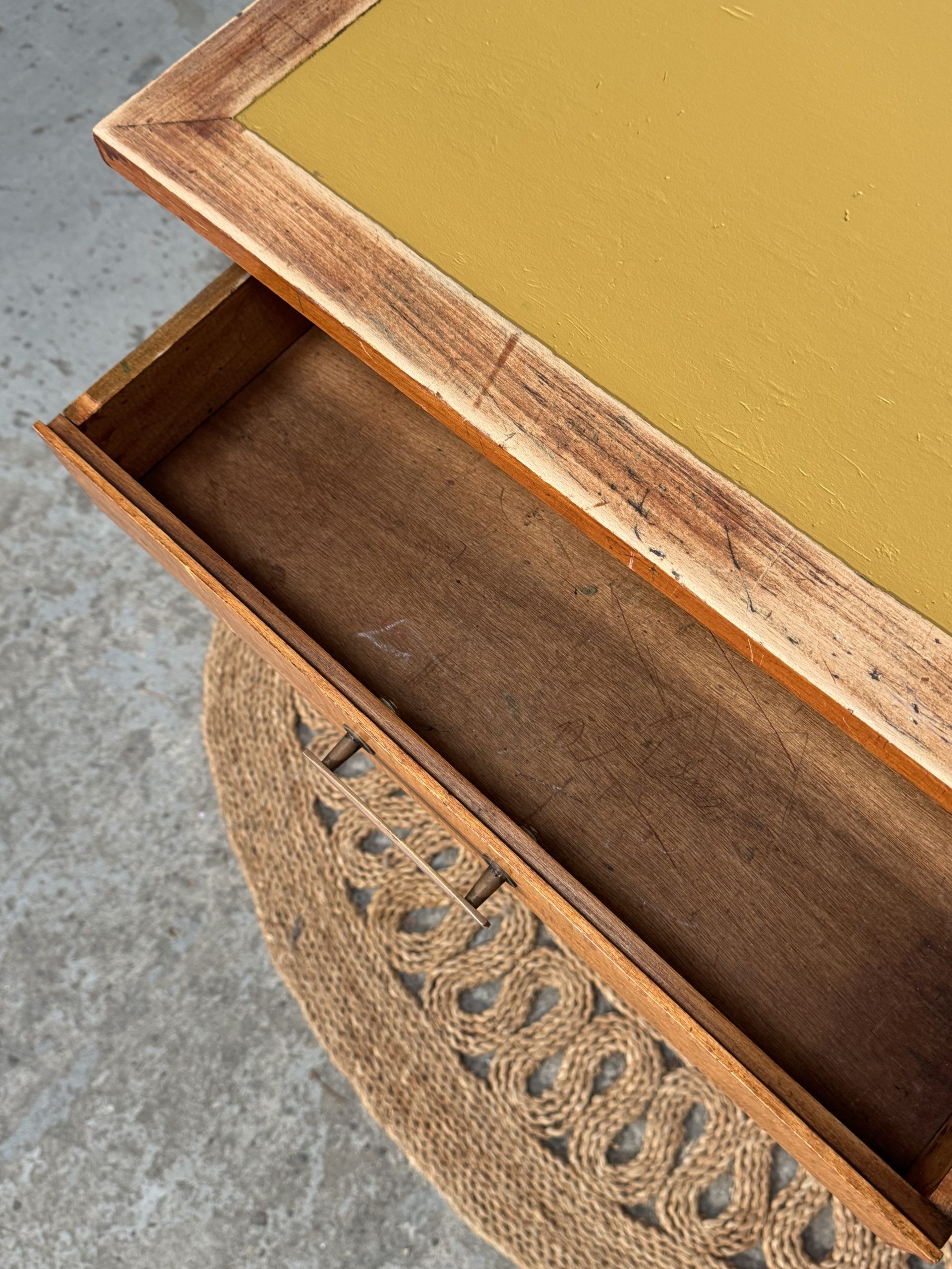 Bureau – Image 7