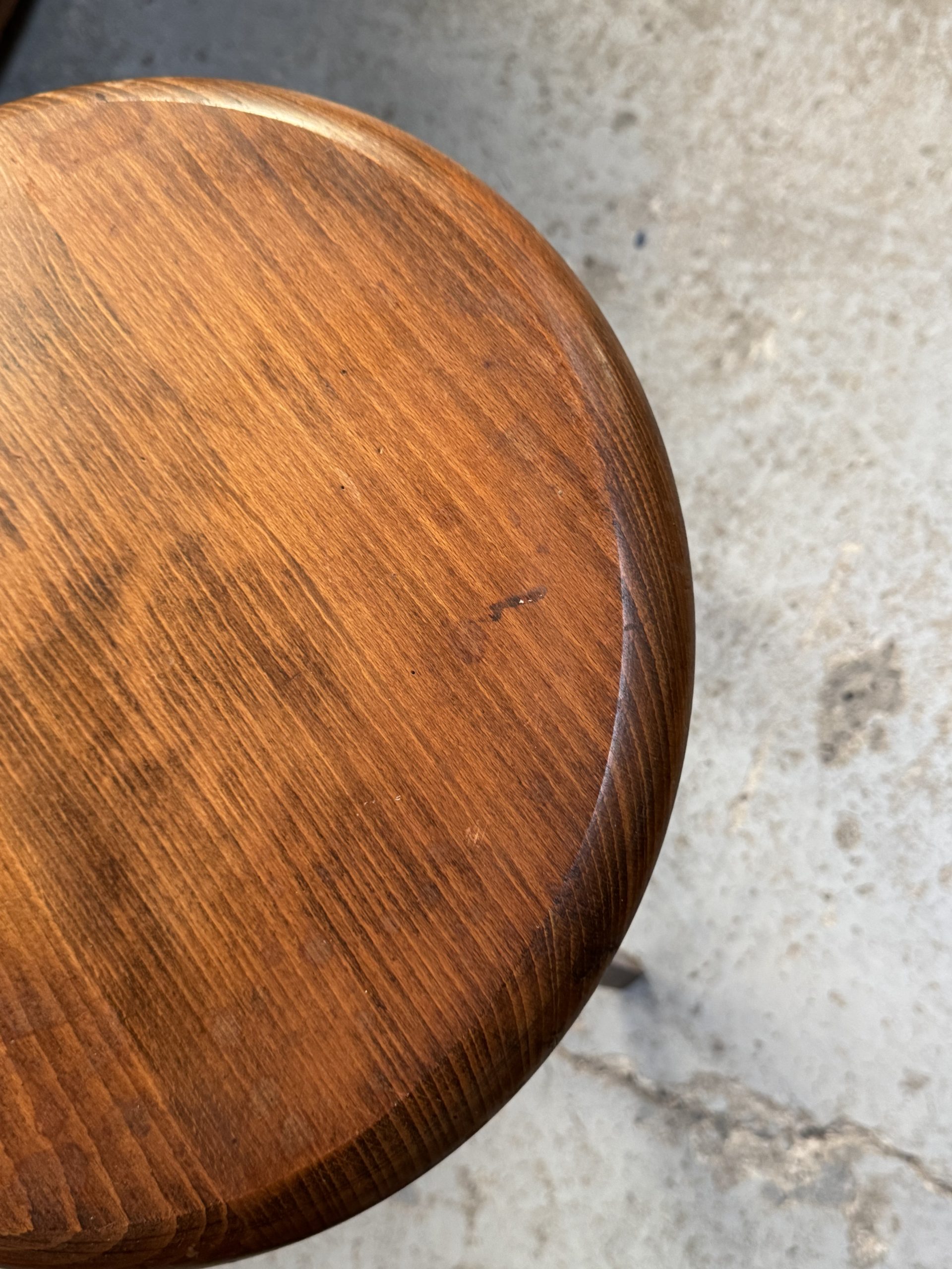 Tabouret en bois – Image 4